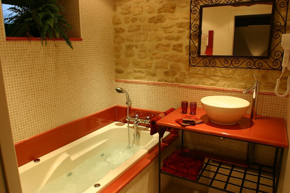Maison d'Hôtes La Ferme de L'Oudon & Spa