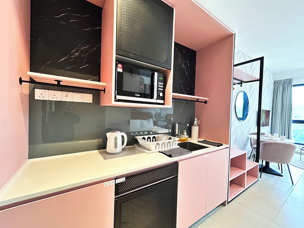 The Paxtonz by Manhattan Group