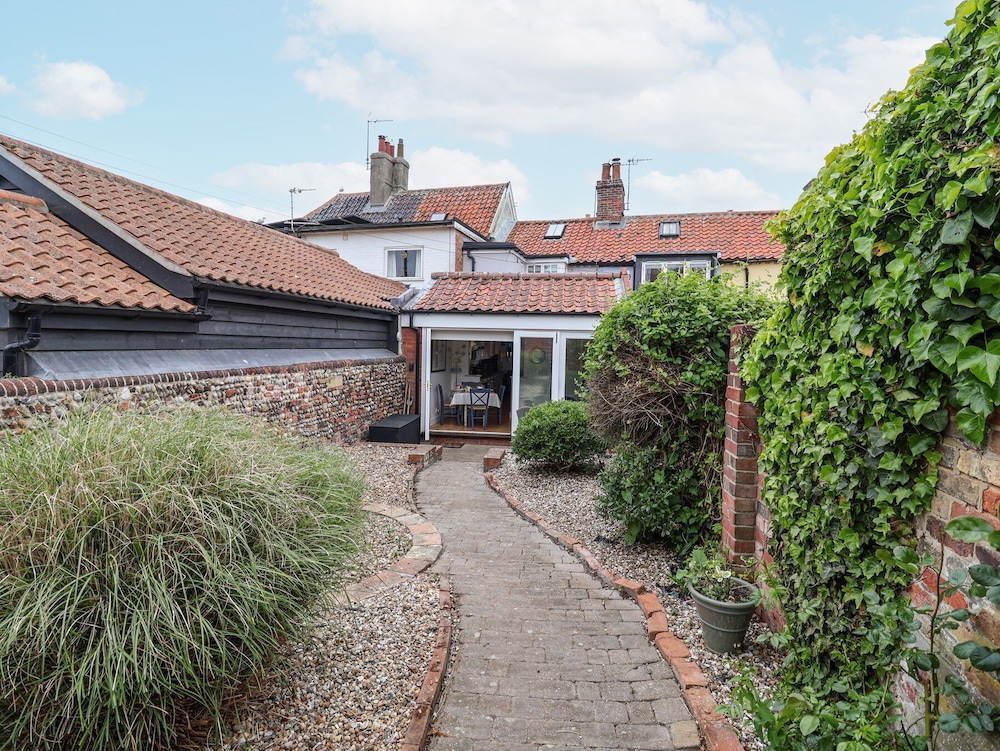 Dolphin Cottage, Southwold
