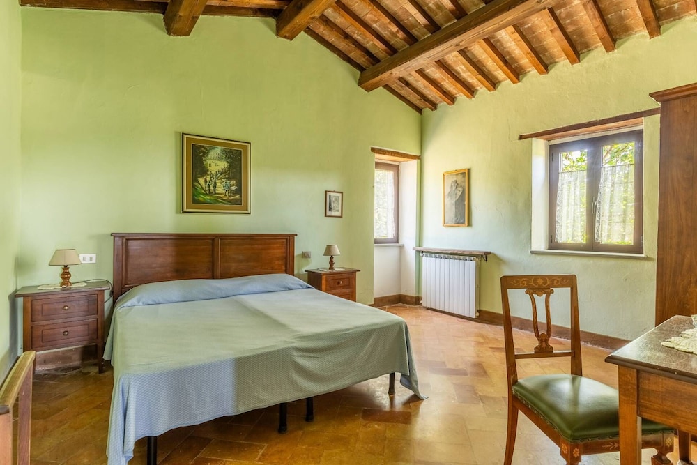 Podere Pietraluna