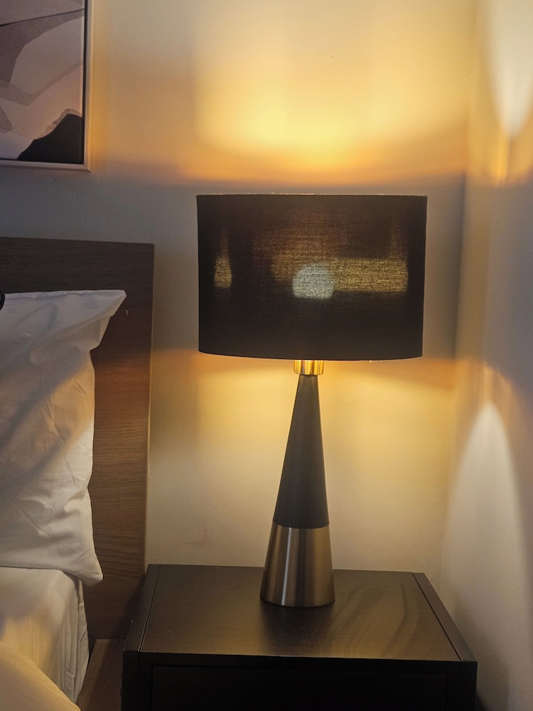 Apartment - Sleeps 6 - Riverside - City Centre
