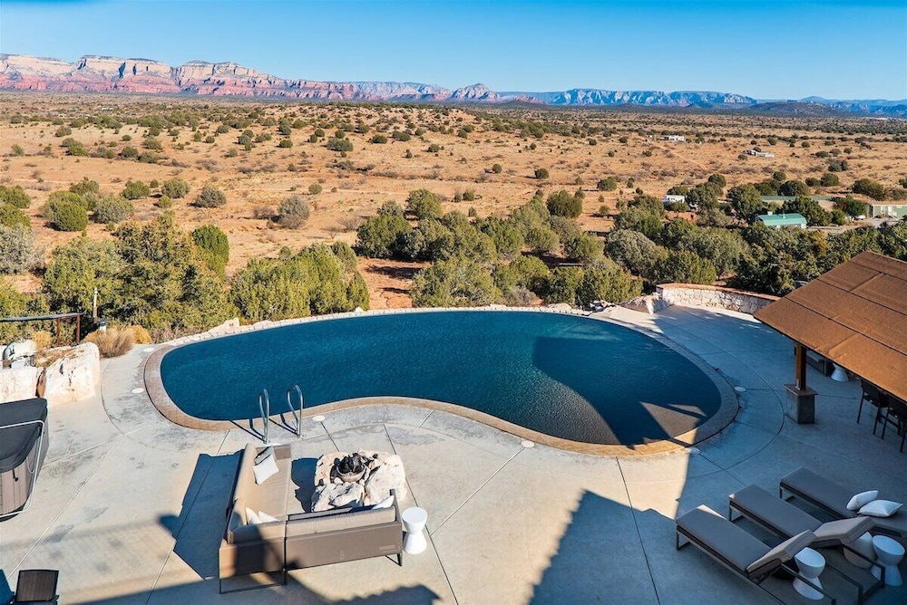 The Sanctuary at Sacred Mesa-infinity Pool-sedona