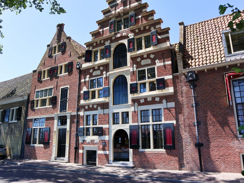 Photo 8