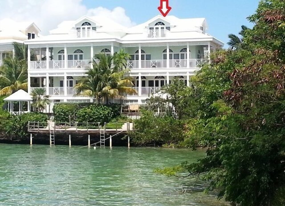 February Point Villa BB1 - Property Image 1