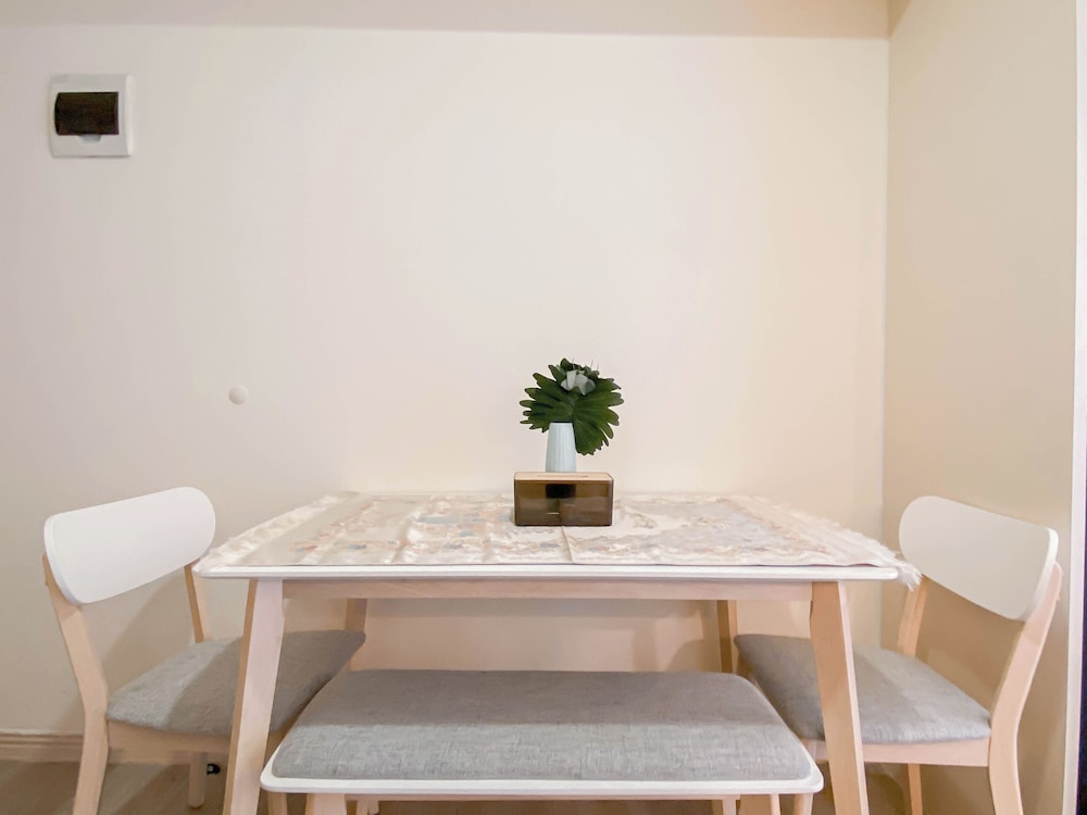 Modern White Accent 2Br Apartment Meikarta