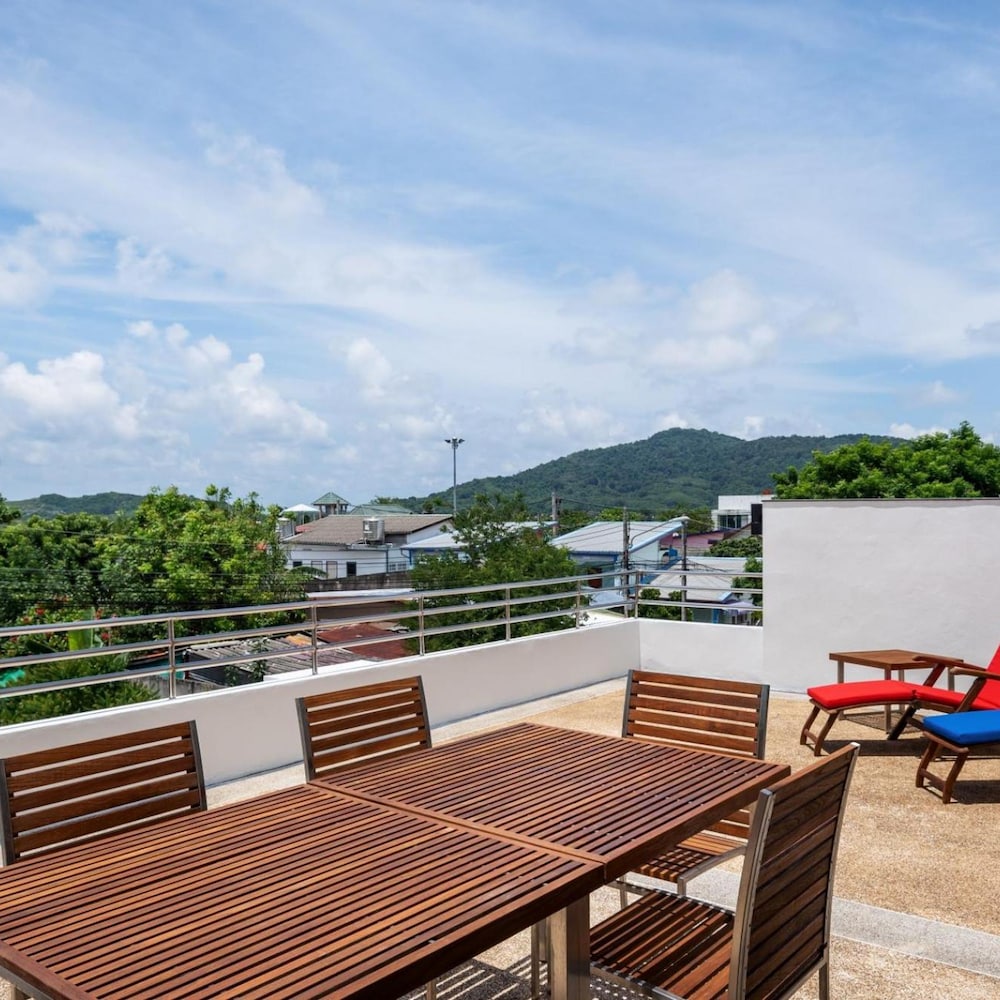 Sky Pool Villa in Rawai view 5
