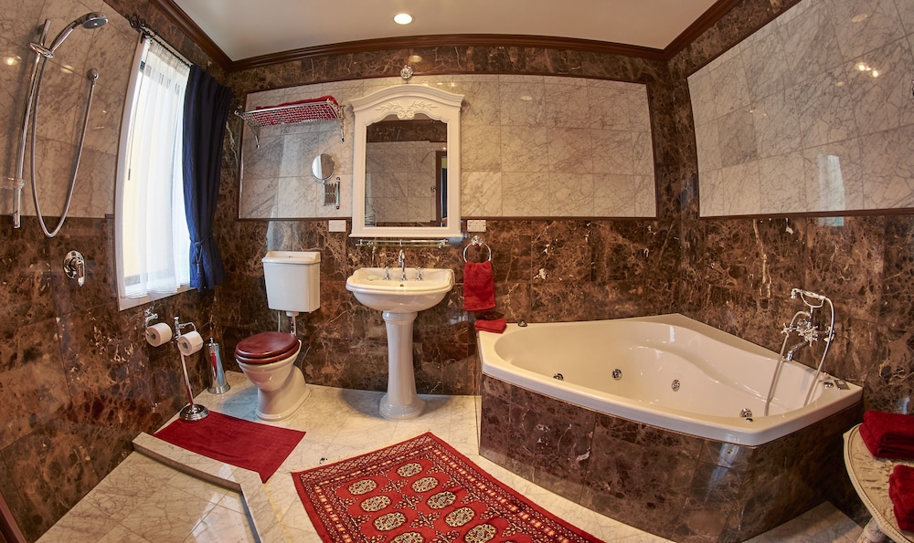 Zenith Boutique Lodge & Spa