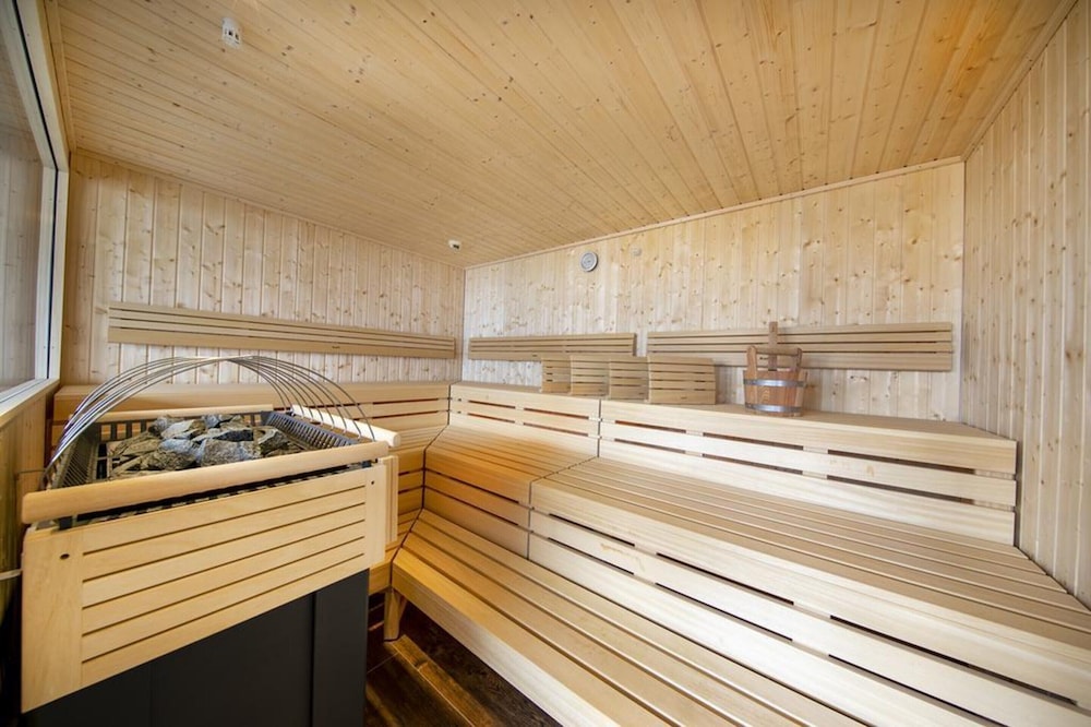 Chalet in Neukirchen Near Wildkogel Ski Arena