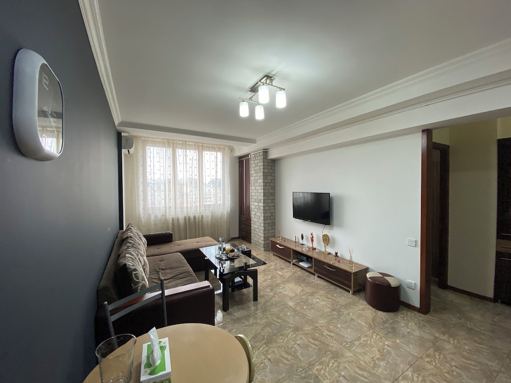 Apartments by Luxe Group KO100