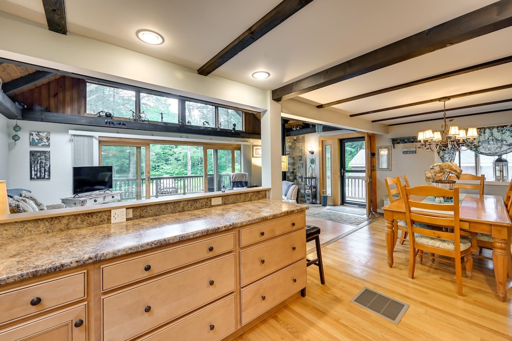 Tolland Cabin w/ Private Hot Tub & Grill!