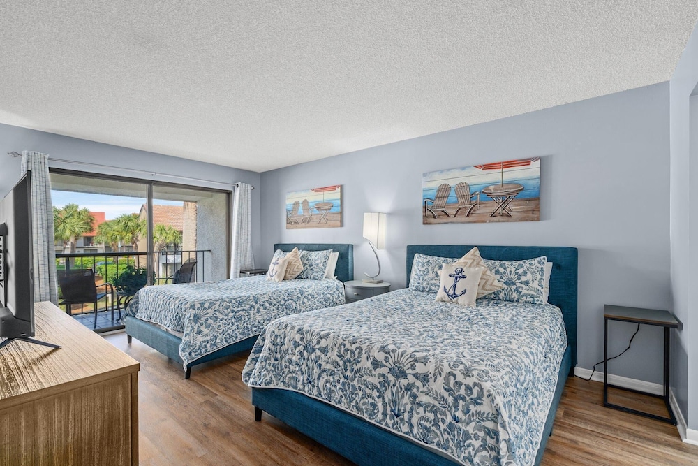 Edgewater Golf Villa 956