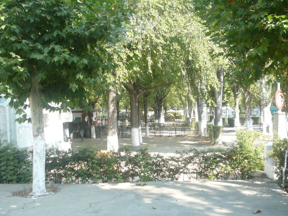 Getafe Vacations - Bungalows Camping Alpha Madrid - Property Image 8