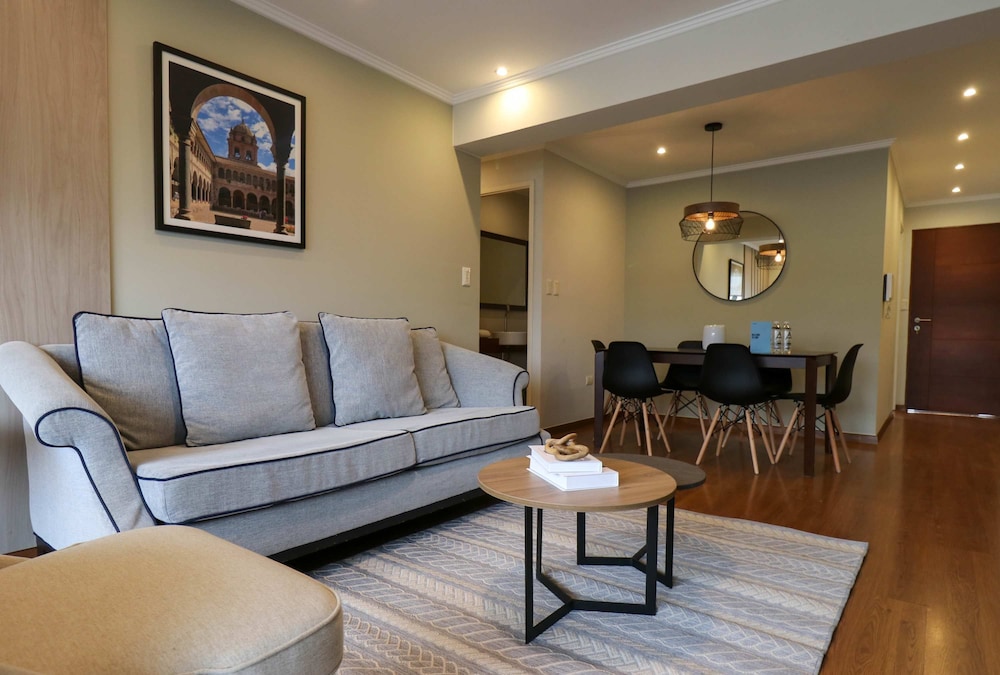 w Magnificent 3BR in the Heart of Barranco