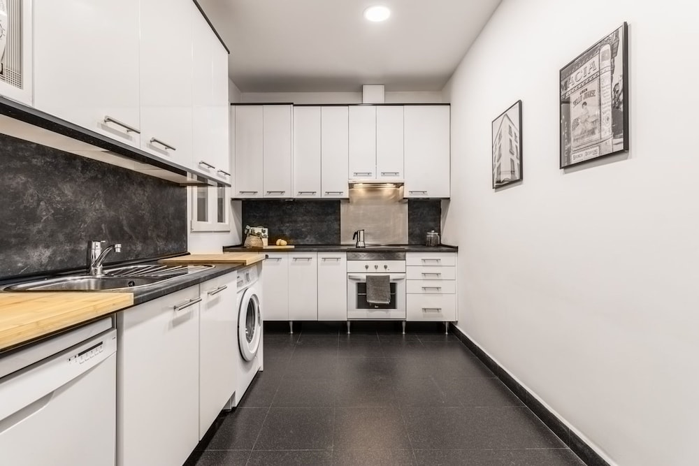 Pino - 3 Bedroom in Chamber