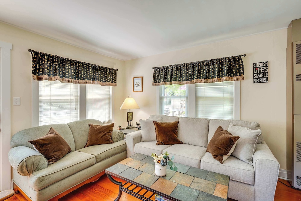 Como Cottage - Stay for 6!