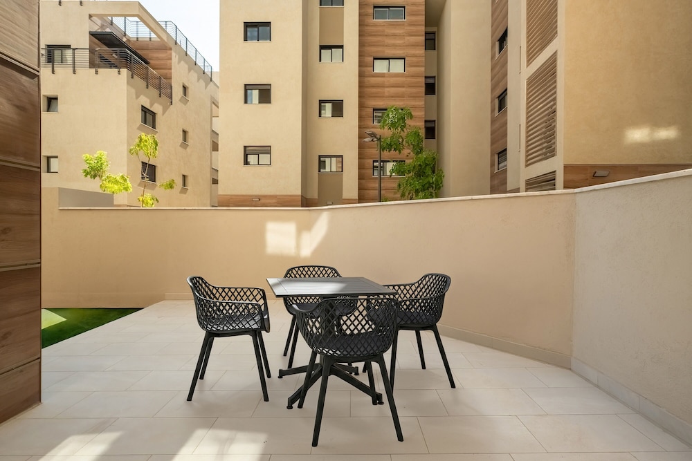 Eilat Sunny Elegant Home by Sea N' Rent