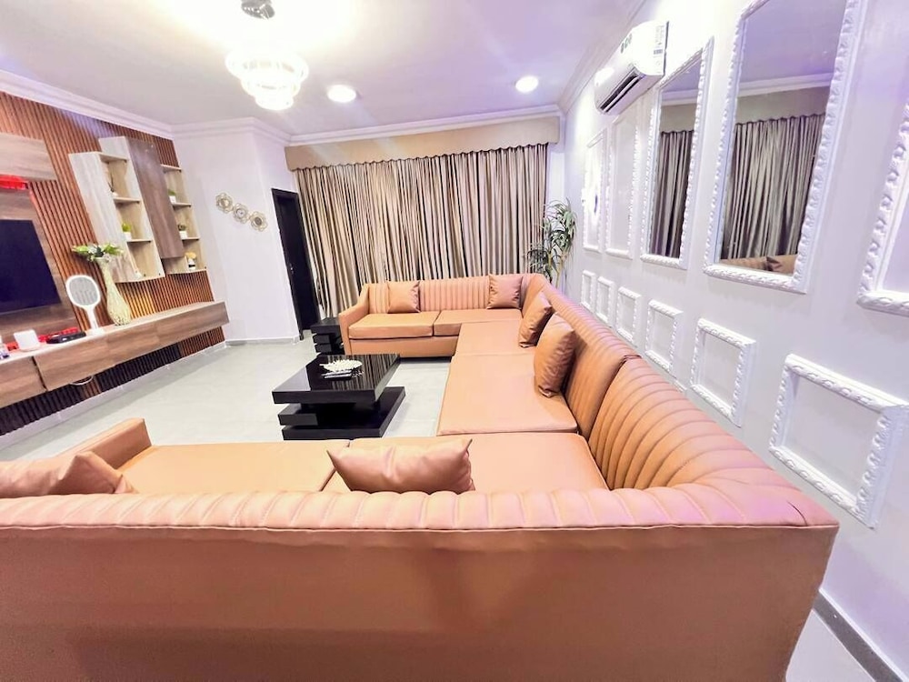 H.N.O Shortlet Apartment
