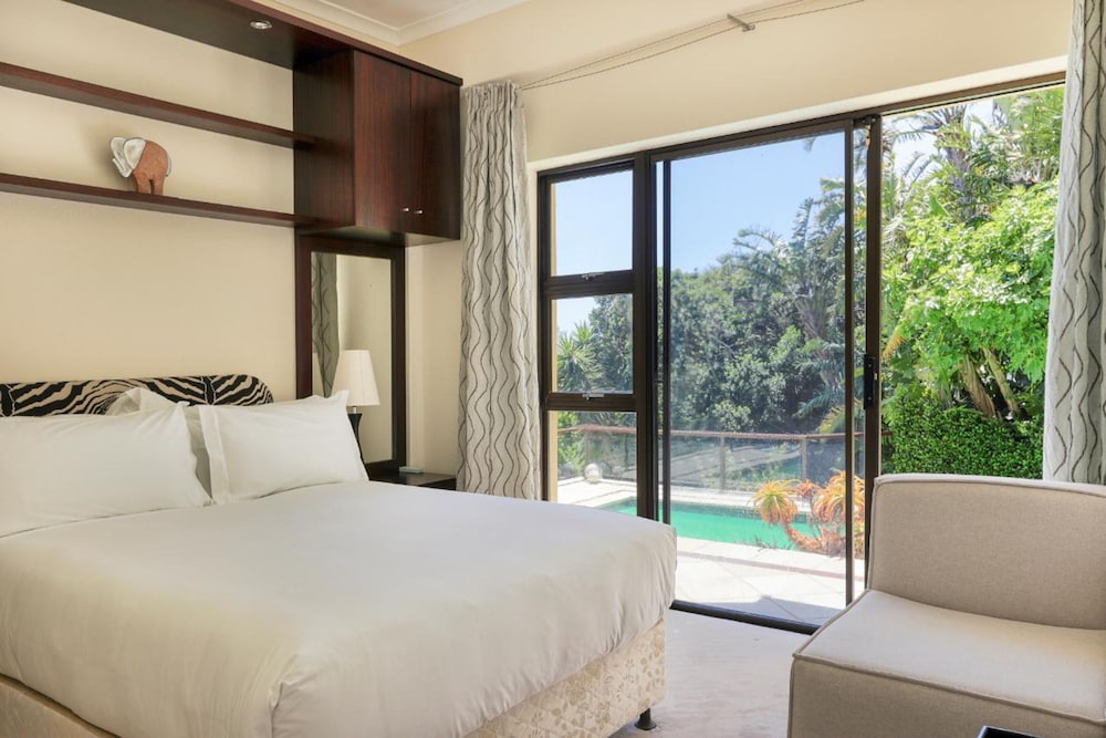 Villa Sol Camps Bay - Family Retreat With 360 Views
