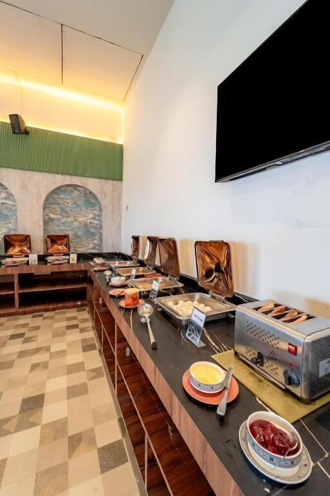 Pravasa Hotel Vijayapura