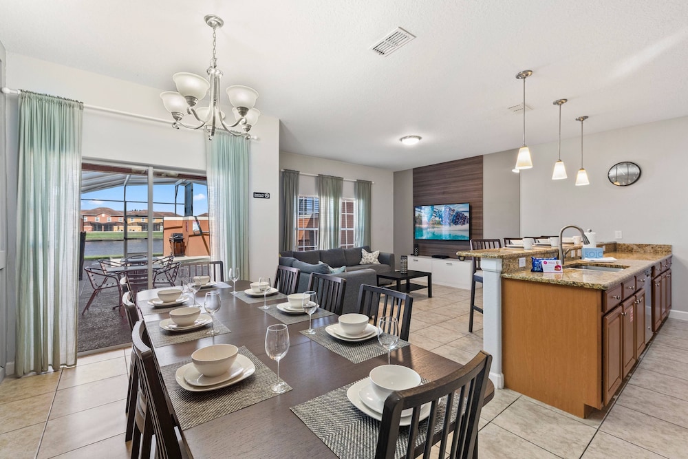 8893 Candy Palm Road