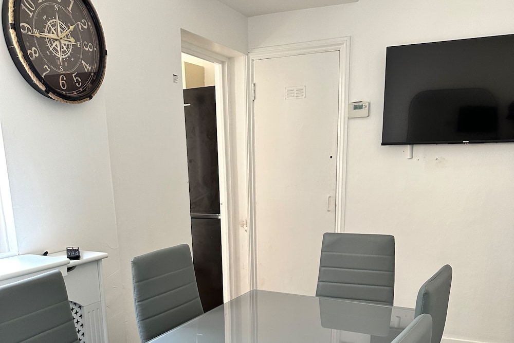 London Dream House - 3 Bedrooms