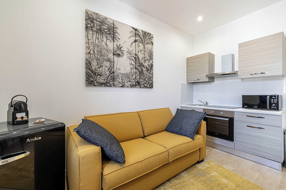 Sublime Studio Renovated - Cannes Center