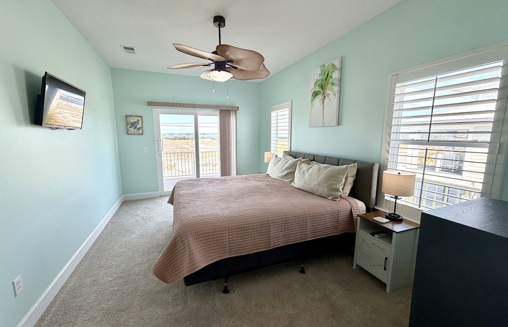 Seaside Bungalow 1 Bedroom Home