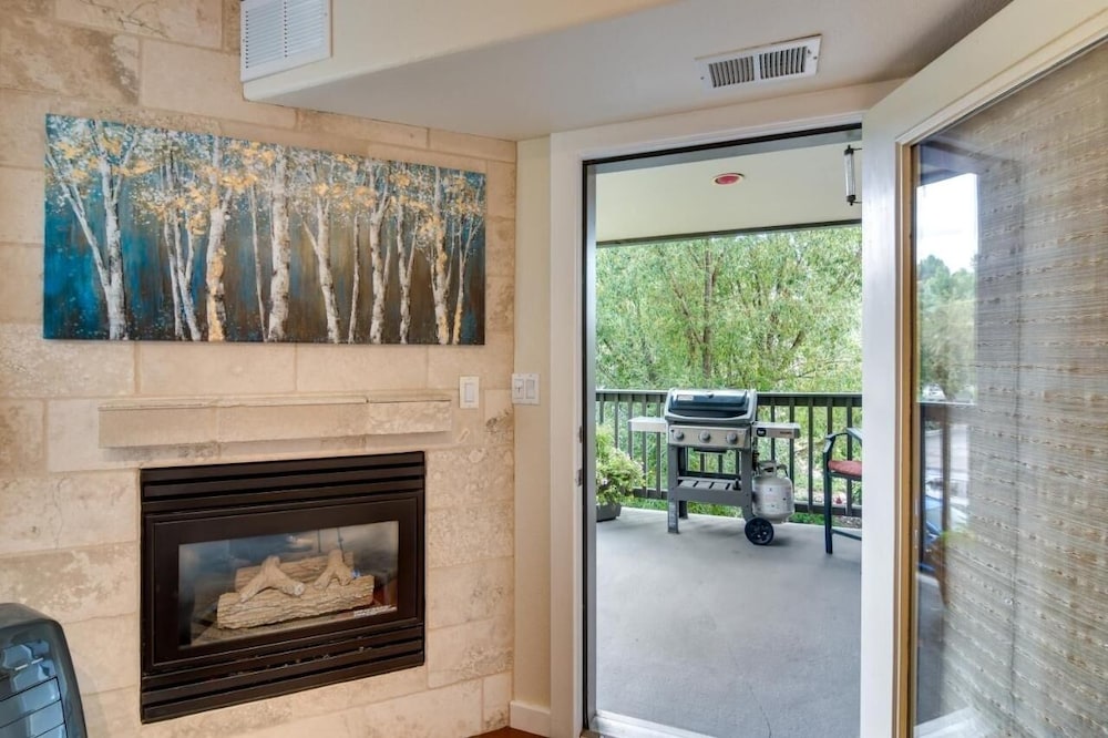 River Pines C207 2 Bedroom Condo by RedAwning view 5
