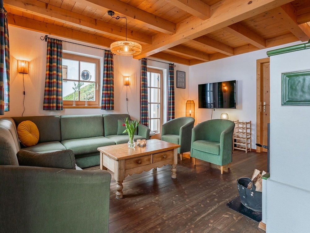 Chalet in Konigsleiten Near Ski Bus