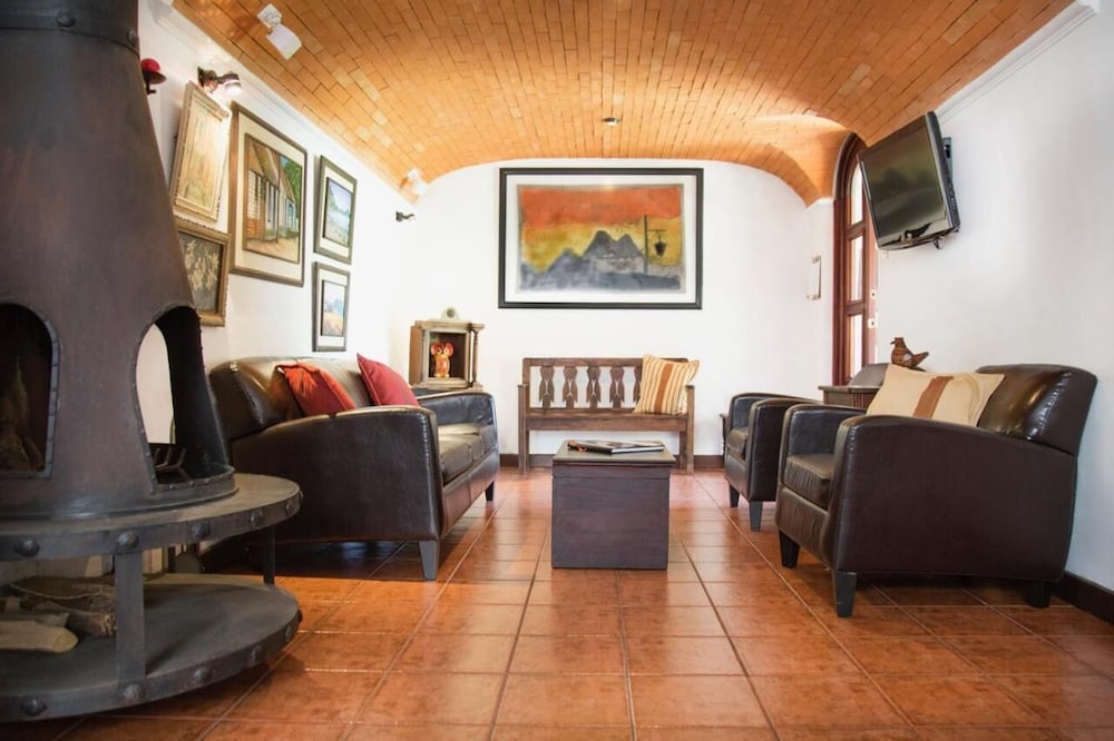 Villa Santa Ana Guatemala