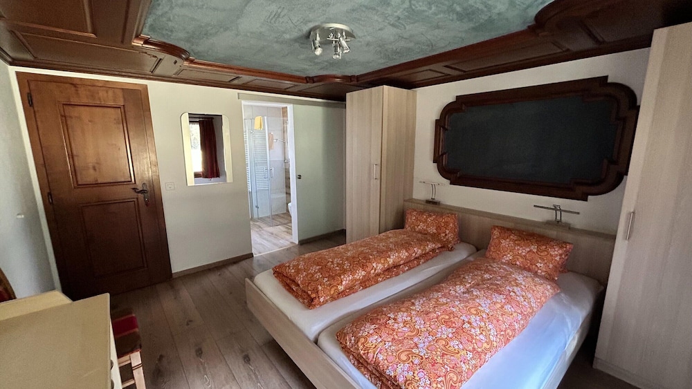 Chalet in Saas Fee Near Ski Slopes