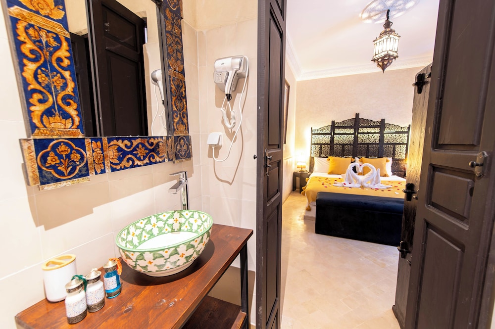 riad dar yousra
