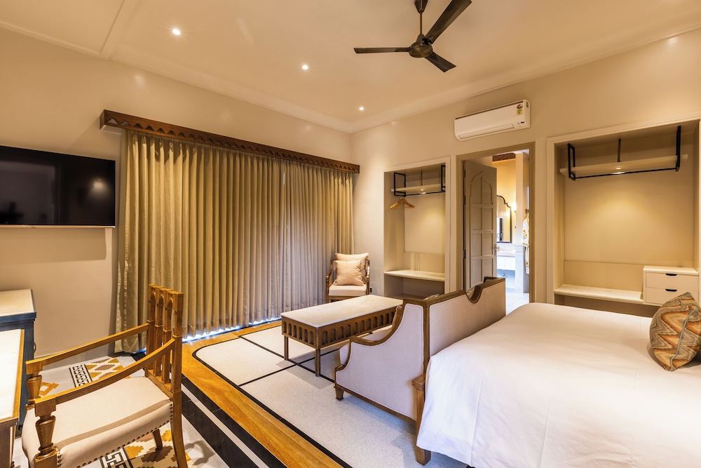 DEV BAGH LUXURIOUS PRIVATE SUITES