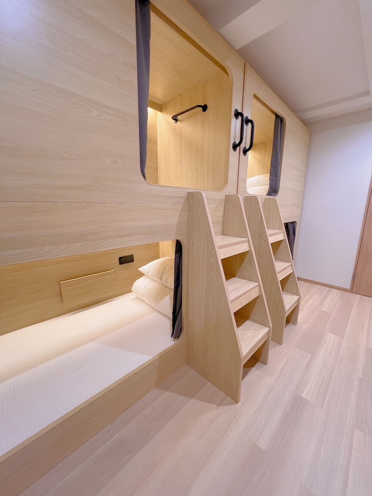 Snowball Hostel