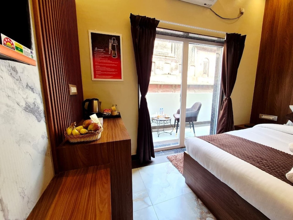 Ragam Residency