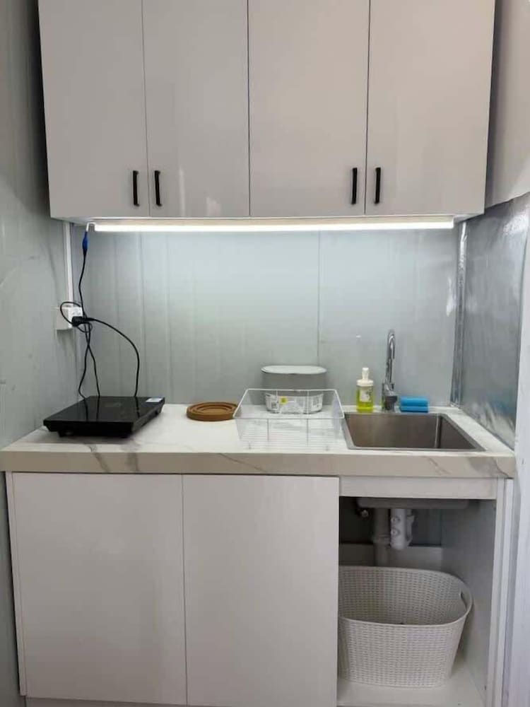 Metawisebnb 1B Next to Monash w AC Wifi Kitchen