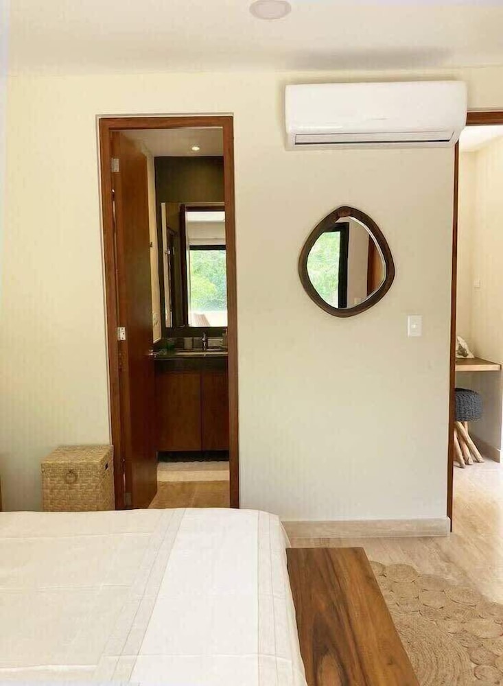 2 BR Amazing Pool Top Amenities Wifi 2FL Gym