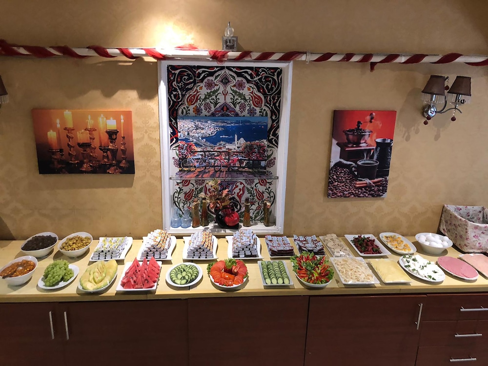 The Reina İstanbul - Image 18