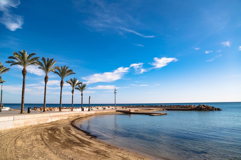 Cozy Beach Flat in Torrevieja