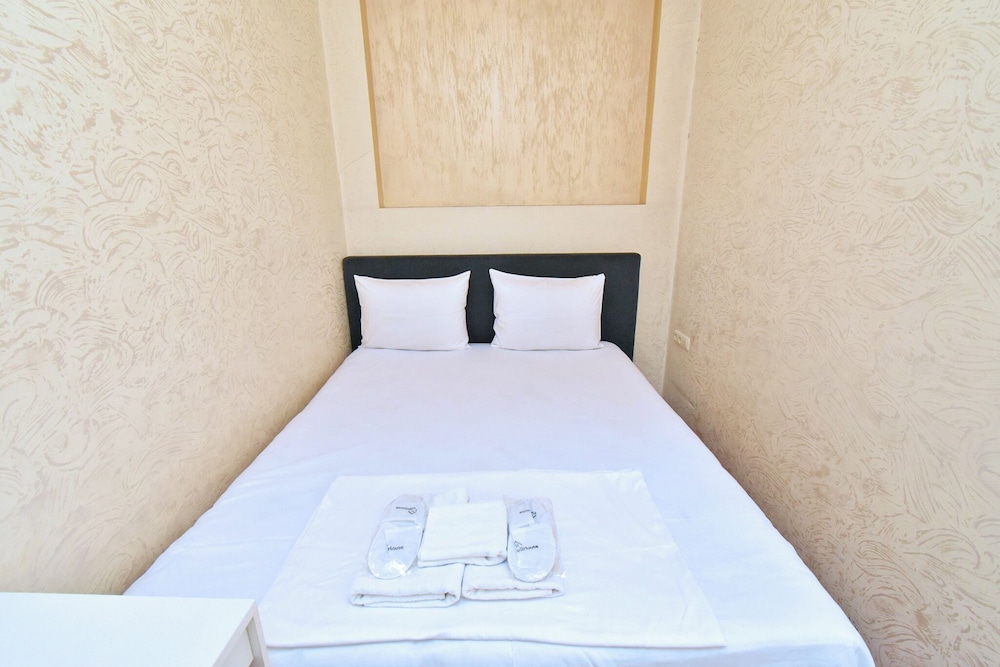 Apartment on Teryan 19