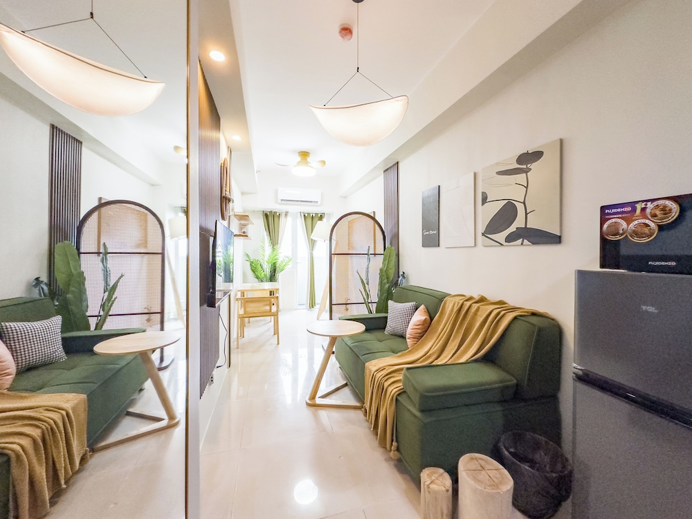 GemstoneBR in SMDC Field Residences
