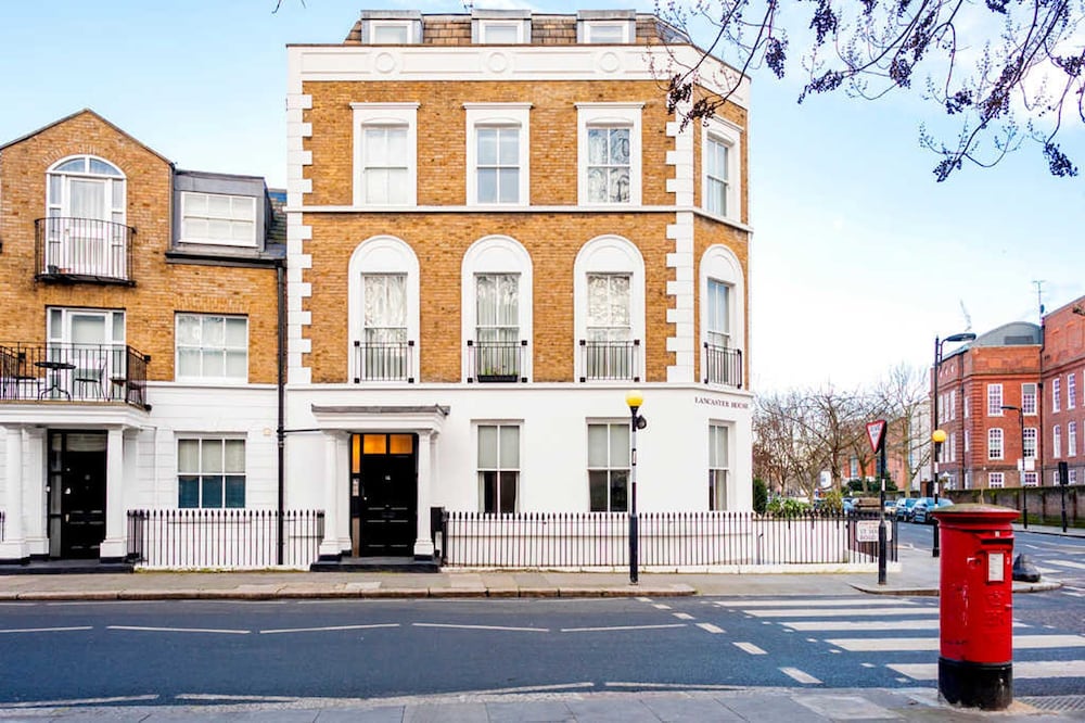 The Urban Minimalist- Notting Hill 2 Bed