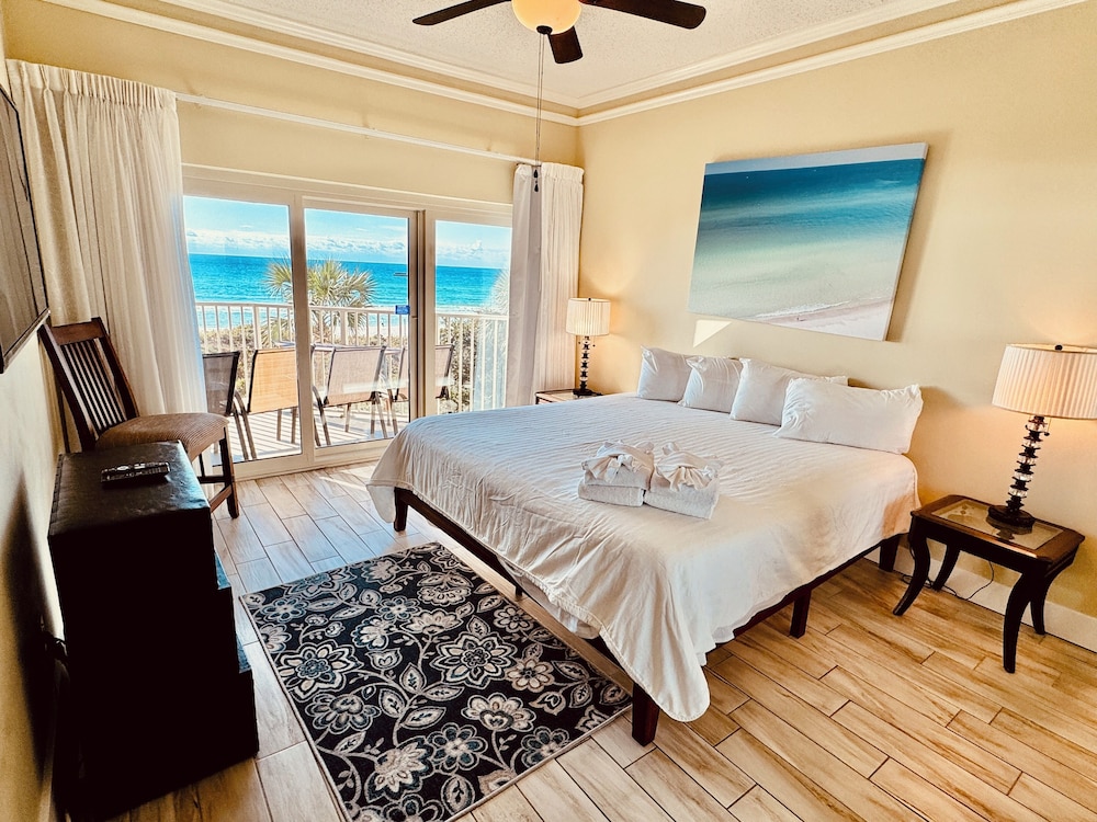 Tops'l Beach Manor by Gibson BR view 2