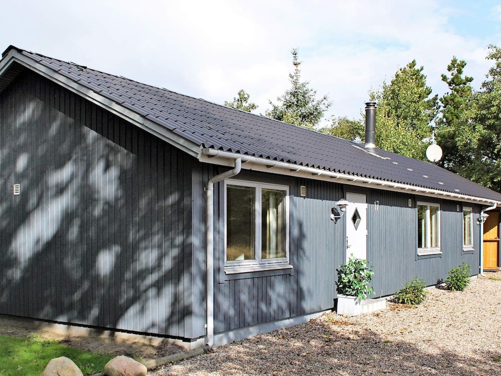 6 Person Holiday Home in Blavand