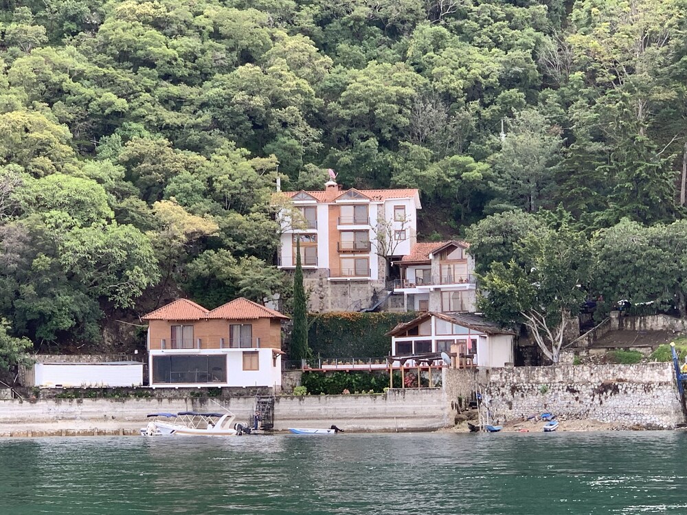 Atitlan Villas Qanajuyu