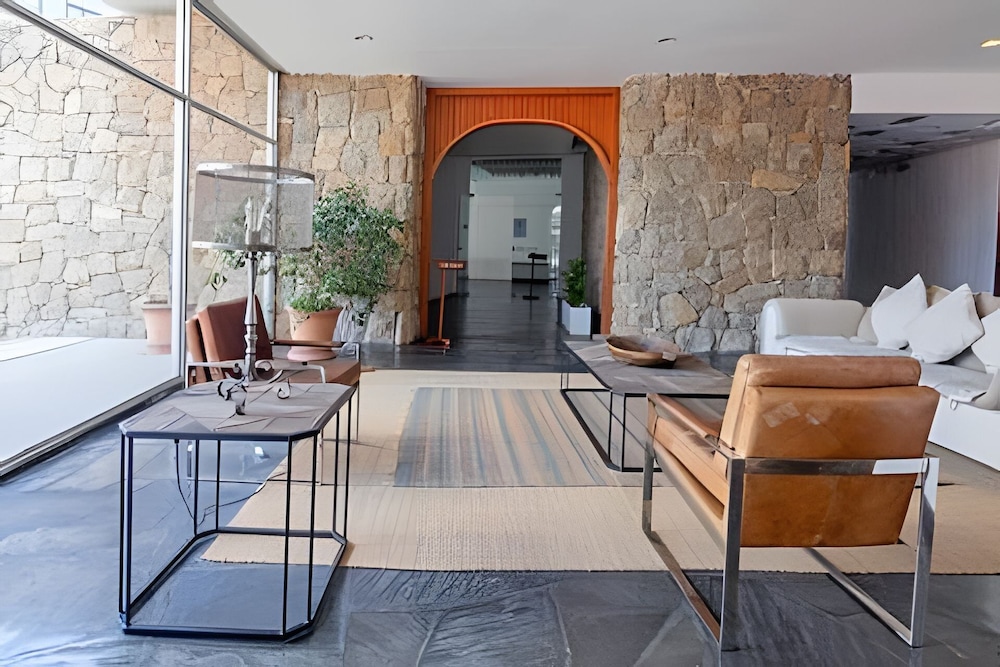 Oceana Suites Lafayette
