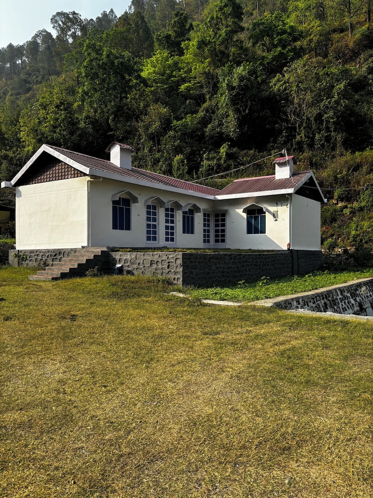 Geeta Ji - Forest Retreat