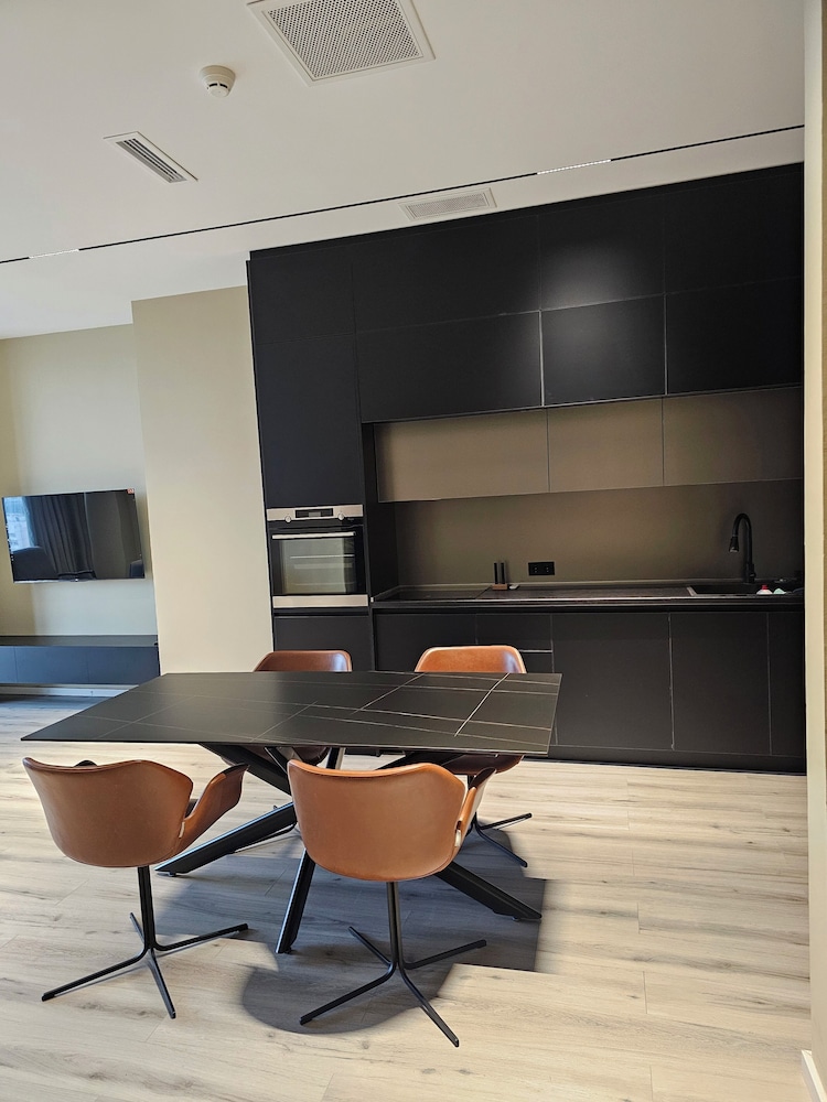 King David equipped luxury one bedroom10