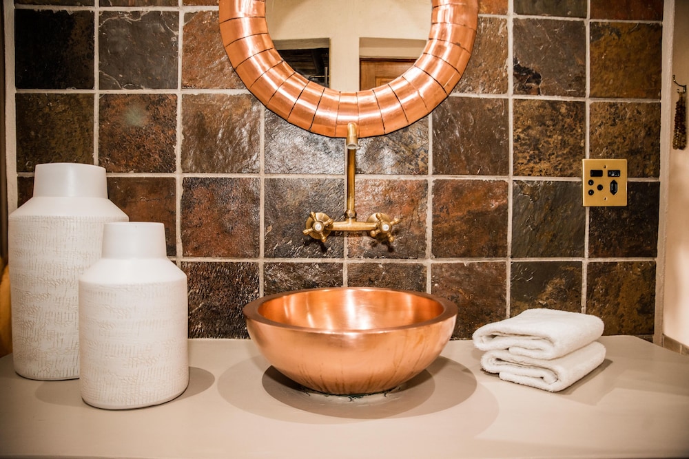 Bona Bona Game Lodge