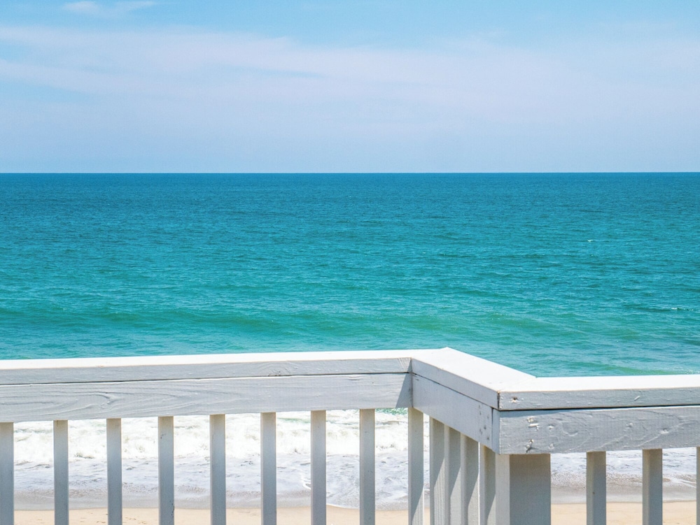 Ocean Dunes by Carolina Retreats